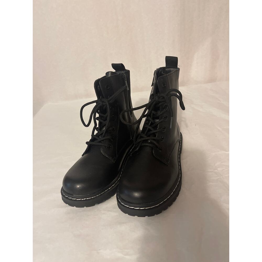 Torrid Black Ankle Boots - Picture 6 of 8